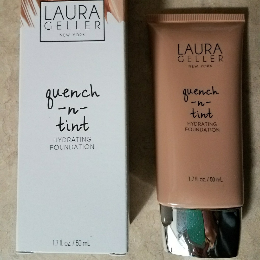 NWOT Laura Geller Quench Tint Foundation- Medium